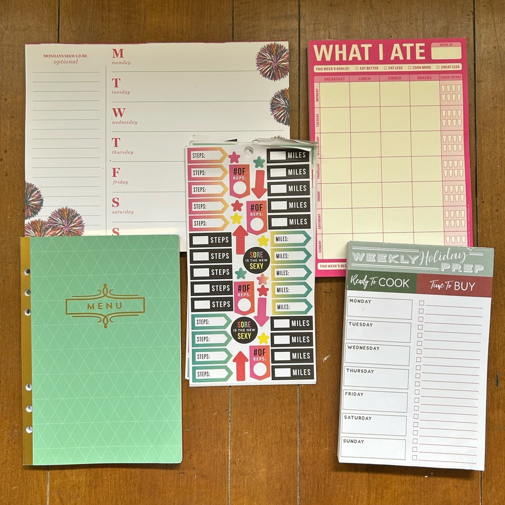 NWOT NOTE PADS & STICKERS